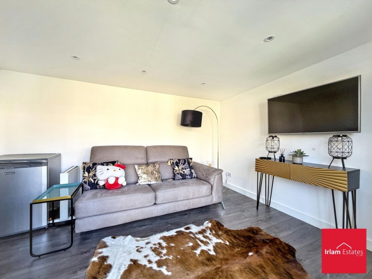 Images for Silverdale Avenue, Irlam, M44 EAID:3405264228 BID:2714ea13-4875-41c2-9250-130c9b5cb2ff