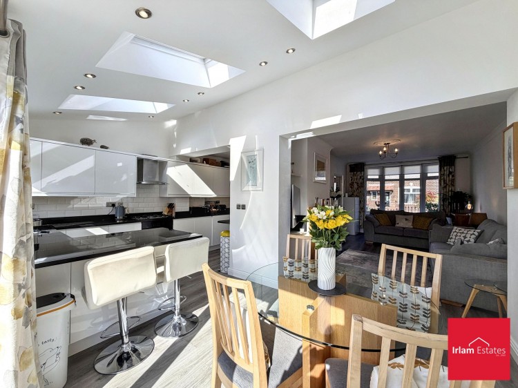 Images for Silverdale Avenue, Irlam, M44 EAID:3405264228 BID:2714ea13-4875-41c2-9250-130c9b5cb2ff