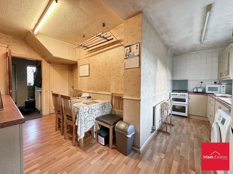 Images for Lyndhurst Avenue, Irlam, M44 EAID:3405264228 BID:2714ea13-4875-41c2-9250-130c9b5cb2ff