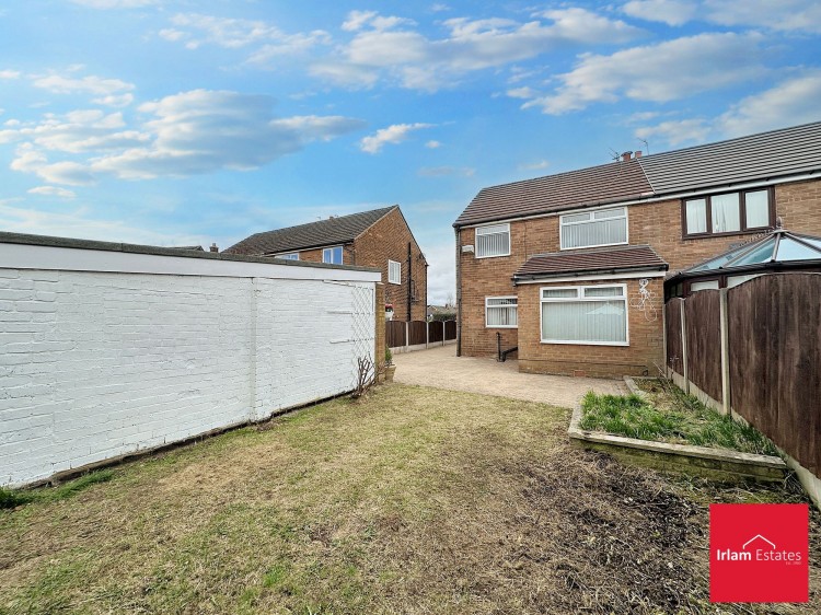 Images for Exeter Drive, Irlam, M44 EAID:3405264228 BID:2714ea13-4875-41c2-9250-130c9b5cb2ff