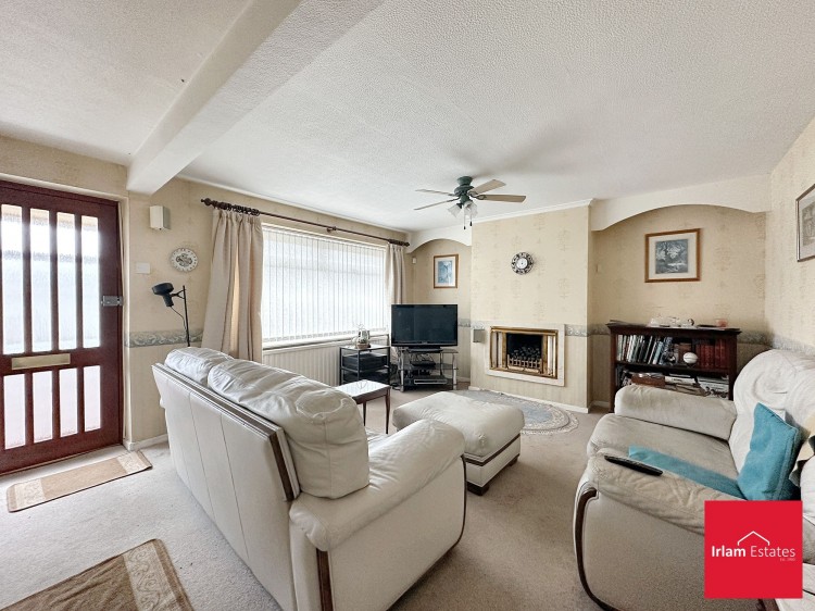 Images for Exeter Drive, Irlam, M44 EAID:3405264228 BID:2714ea13-4875-41c2-9250-130c9b5cb2ff