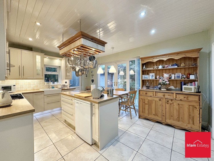 Images for Lyndhurst Avenue, Irlam, M44 EAID:3405264228 BID:2714ea13-4875-41c2-9250-130c9b5cb2ff