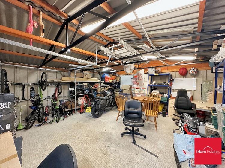 Images for Moss Lane, Cadishead, M44 EAID:3405264228 BID:2714ea13-4875-41c2-9250-130c9b5cb2ff