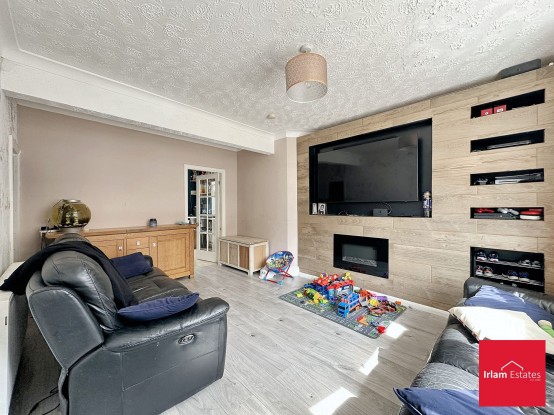 Images for Moss Lane, Cadishead, M44 EAID:3405264228 BID:2714ea13-4875-41c2-9250-130c9b5cb2ff