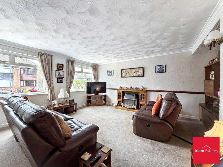 Images for Highbury Avenue, Irlam, M44 EAID:3405264228 BID:2714ea13-4875-41c2-9250-130c9b5cb2ff