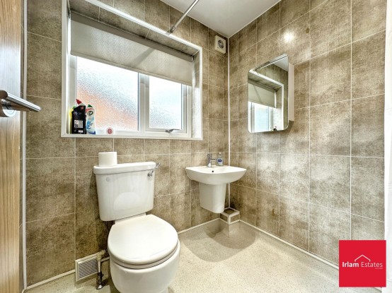 Images for School Lane, Irlam, M44 EAID:3405264228 BID:2714ea13-4875-41c2-9250-130c9b5cb2ff