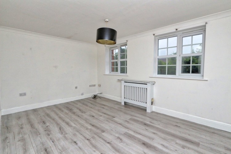 Images for Glenmuir Close, Irlam, Manchester EAID:f9612e08aa9db763e9b9345859e1a61a BID:1