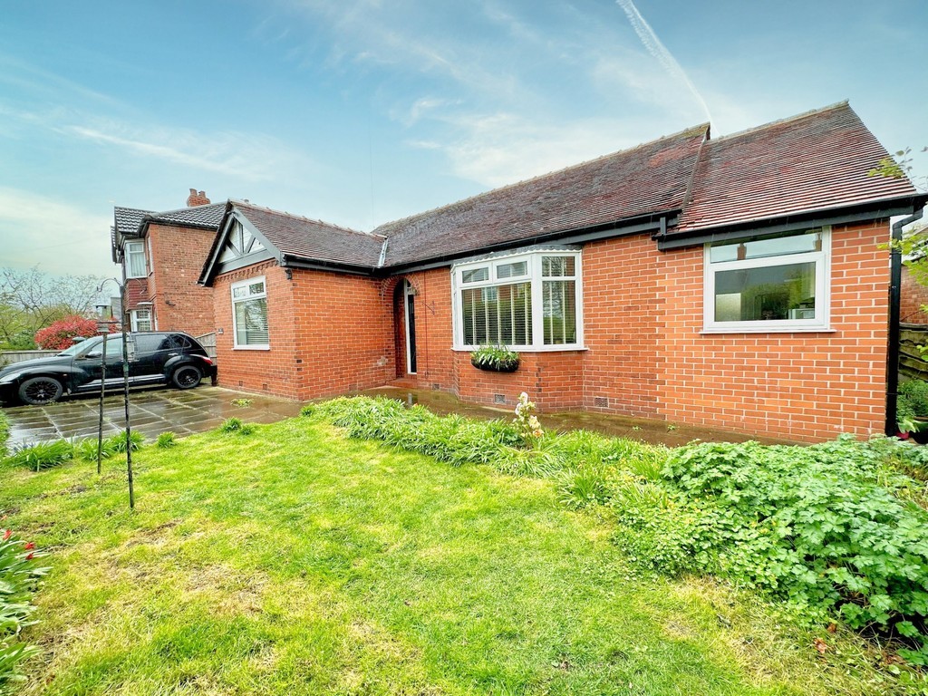 School Lane, Rixton, 3 bedroom, Detached Bungalow