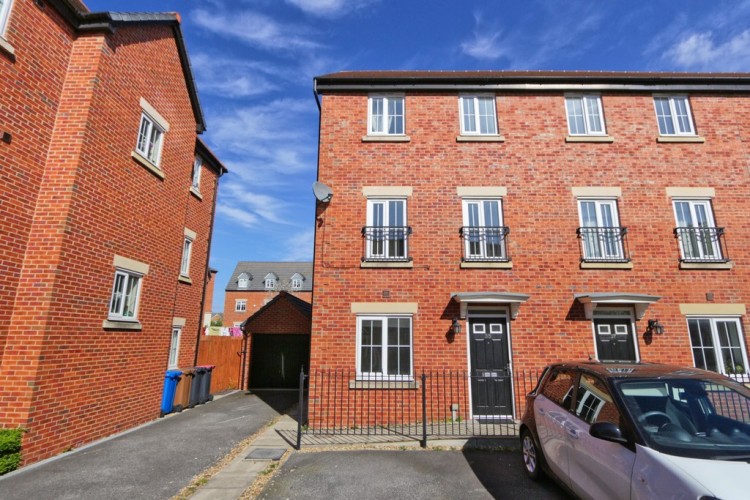 Images for 35 Lorna Way Irlam Manchester EAID:f9612e08aa9db763e9b9345859e1a61a BID:1