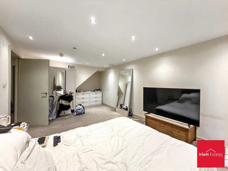 Images for 41 Rixtonleys Drive, Irlam EAID:f9612e08aa9db763e9b9345859e1a61a BID:1