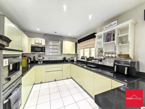 Images for 41 Rixtonleys Drive, Irlam EAID:f9612e08aa9db763e9b9345859e1a61a BID:1