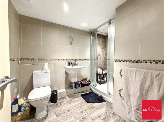 Images for 41 Rixtonleys Drive, Irlam EAID:f9612e08aa9db763e9b9345859e1a61a BID:1