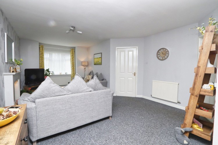 Images for Old River Close, Irlam EAID:f9612e08aa9db763e9b9345859e1a61a BID:1