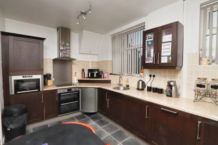 Images for Boundary Road, Irlam EAID:f9612e08aa9db763e9b9345859e1a61a BID:1