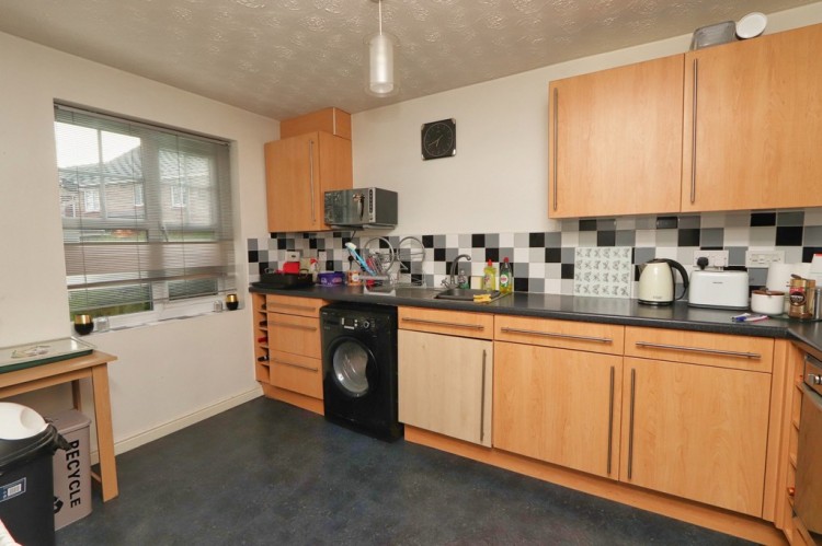 Images for Woodseaves Close, Irlam EAID:f9612e08aa9db763e9b9345859e1a61a BID:1