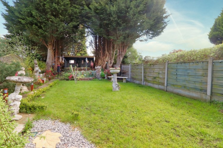 Images for Farnham Drive, Irlam EAID:f9612e08aa9db763e9b9345859e1a61a BID:1