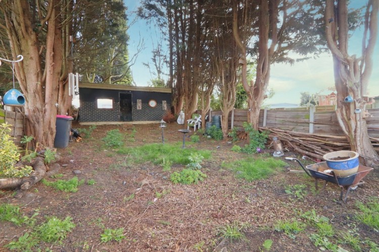 Images for Farnham Drive, Irlam EAID:f9612e08aa9db763e9b9345859e1a61a BID:1