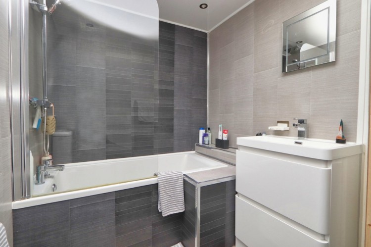 Images for Shirley Avenue, Pendlebury EAID:f9612e08aa9db763e9b9345859e1a61a BID:1