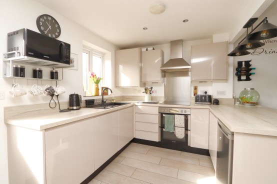 Images for Borchardt Drive, Swinton EAID:f9612e08aa9db763e9b9345859e1a61a BID:1