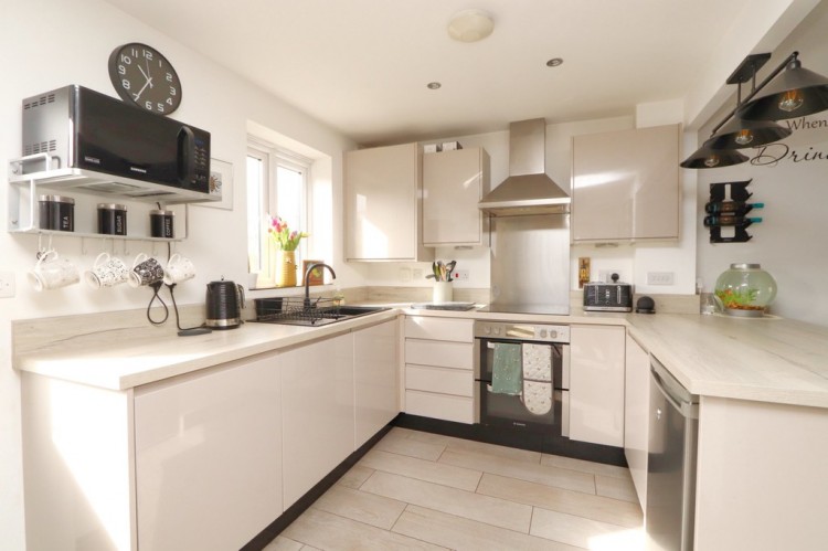 Images for Borchardt Drive, Swinton EAID:f9612e08aa9db763e9b9345859e1a61a BID:1
