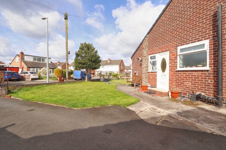 Images for Helston Close, Irlam EAID:f9612e08aa9db763e9b9345859e1a61a BID:1