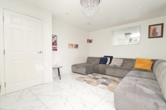 Images for 5 Mona Way, Irlam EAID:f9612e08aa9db763e9b9345859e1a61a BID:1