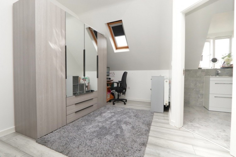 Images for 5 Mona Way, Irlam EAID:f9612e08aa9db763e9b9345859e1a61a BID:1
