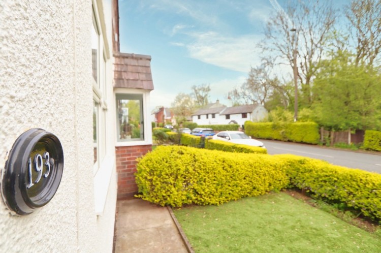 Images for Greenleach Lane, Worsley EAID:f9612e08aa9db763e9b9345859e1a61a BID:1