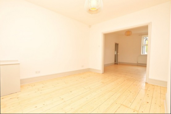 Images for Greenleach Lane, Worsley EAID:f9612e08aa9db763e9b9345859e1a61a BID:1
