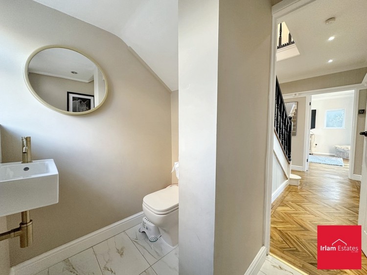 Images for 1 Queensway, Irlam, Manchester EAID:f9612e08aa9db763e9b9345859e1a61a BID:1