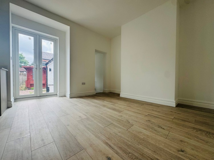 Images for Longmead Road, Salford EAID:f9612e08aa9db763e9b9345859e1a61a BID:1