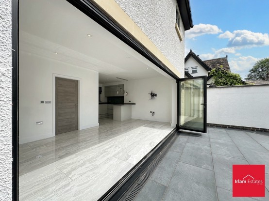 Images for Worsley, Manchester EAID:f9612e08aa9db763e9b9345859e1a61a BID:1