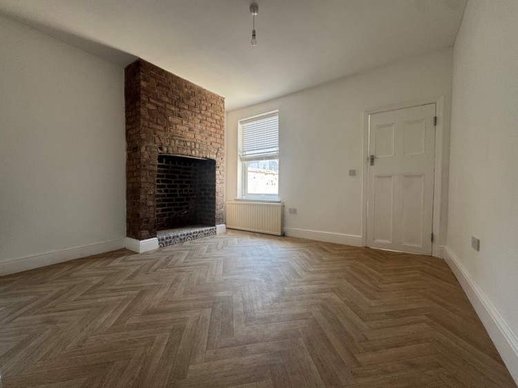 Images for 1 Clifton Drive, Swinton EAID:f9612e08aa9db763e9b9345859e1a61a BID:1