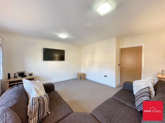 Images for Worsley, Manchester EAID:f9612e08aa9db763e9b9345859e1a61a BID:1