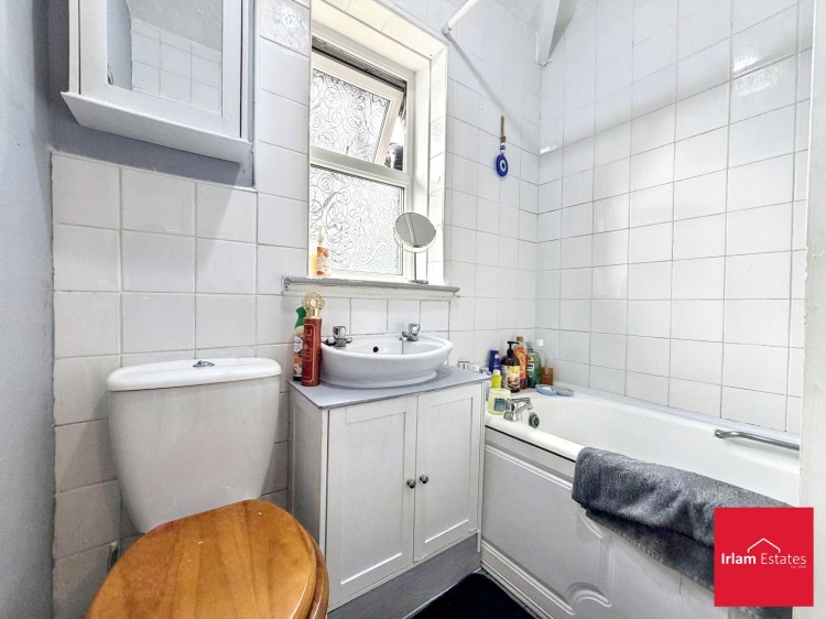 Images for Princes Avenue, Irlam, M44 EAID:3405264228 BID:2714ea13-4875-41c2-9250-130c9b5cb2ff