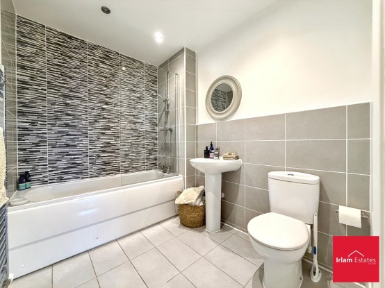 Images for Glazebrook Meadows, Glazebrook, WA3 EAID:3405264228 BID:2714ea13-4875-41c2-9250-130c9b5cb2ff