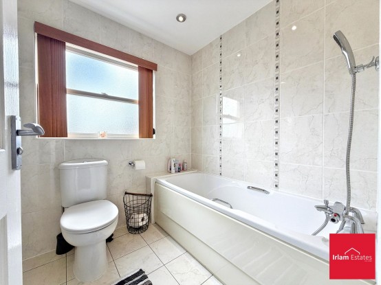 Images for Rixtonleys Drive, Irlam, M44 EAID:3405264228 BID:2714ea13-4875-41c2-9250-130c9b5cb2ff