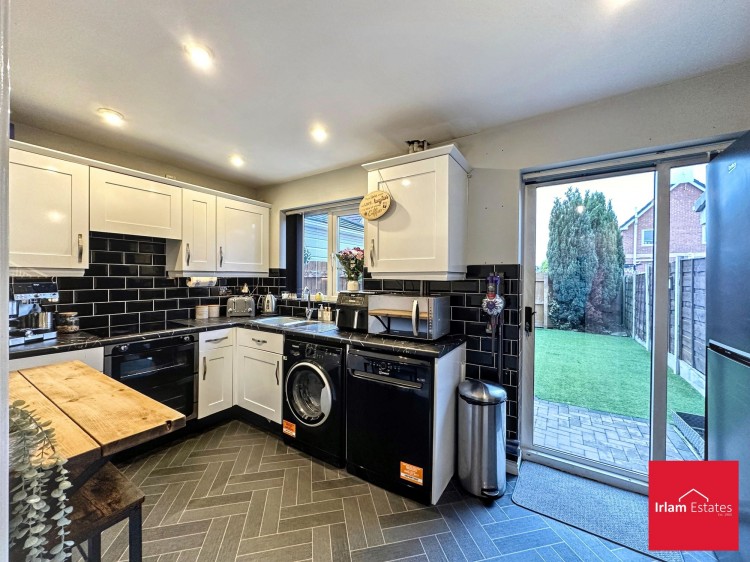 Images for Stickens Lock Lane, Irlam, M44 EAID:3405264228 BID:2714ea13-4875-41c2-9250-130c9b5cb2ff