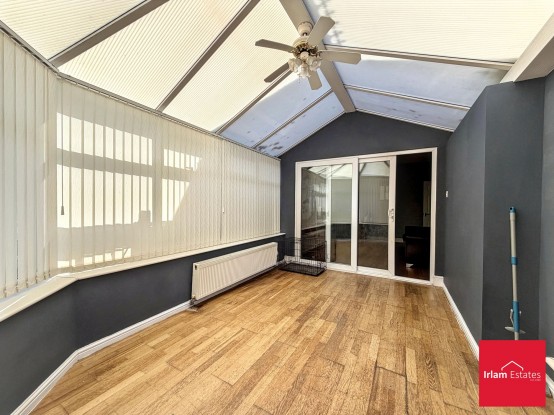 Images for Kingsway, Swinton, M27 EAID:3405264228 BID:2714ea13-4875-41c2-9250-130c9b5cb2ff