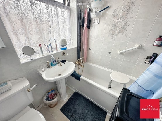 Images for Parkstone Road, Irlam, M44 EAID:3405264228 BID:2714ea13-4875-41c2-9250-130c9b5cb2ff