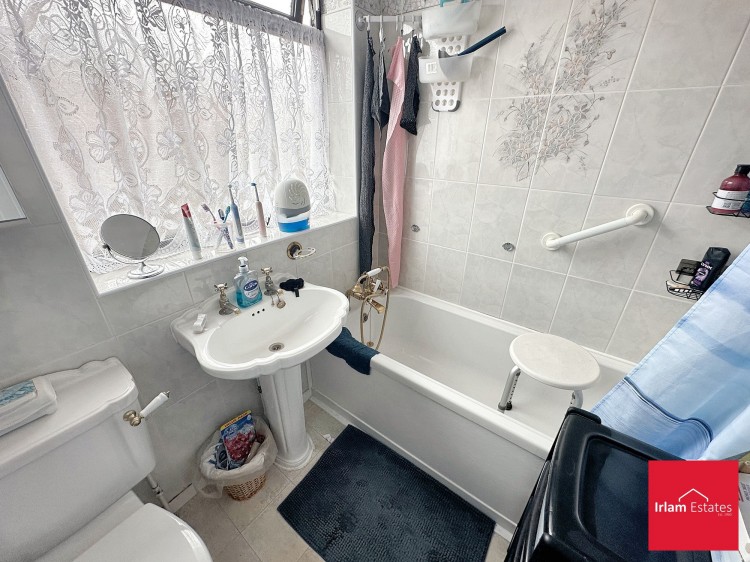 Images for Parkstone Road, Irlam, M44 EAID:3405264228 BID:2714ea13-4875-41c2-9250-130c9b5cb2ff