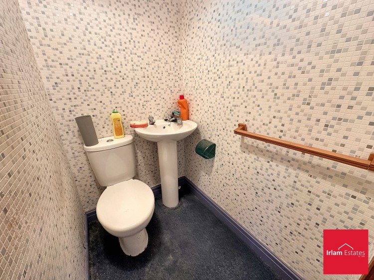 Images for Aldermere Crescent, Urmston, M41 EAID:3405264228 BID:2714ea13-4875-41c2-9250-130c9b5cb2ff