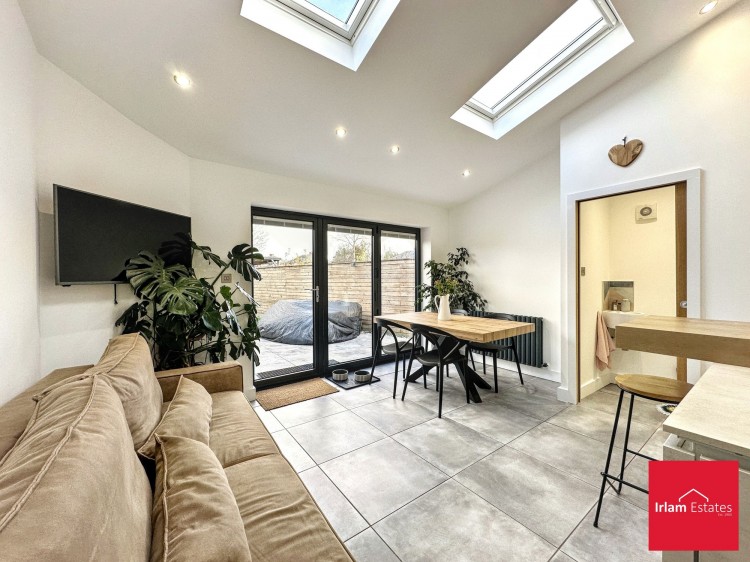 Images for Warwick Road, Cadishead, M44 EAID:3405264228 BID:2714ea13-4875-41c2-9250-130c9b5cb2ff