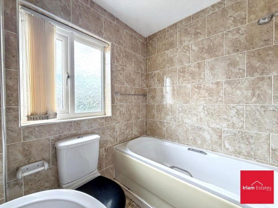 Images for Rixtonleys Drive, Irlam, M44 EAID:3405264228 BID:2714ea13-4875-41c2-9250-130c9b5cb2ff