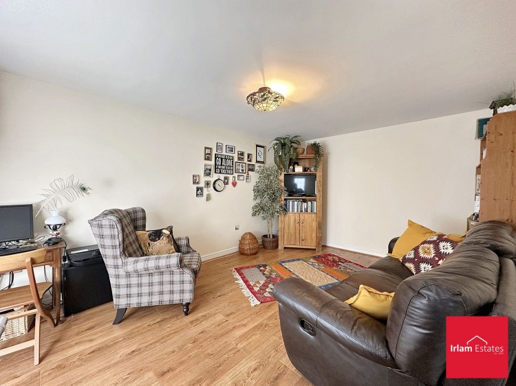 Images for Hayes Road, Cadishead, M44 EAID:3405264228 BID:2714ea13-4875-41c2-9250-130c9b5cb2ff