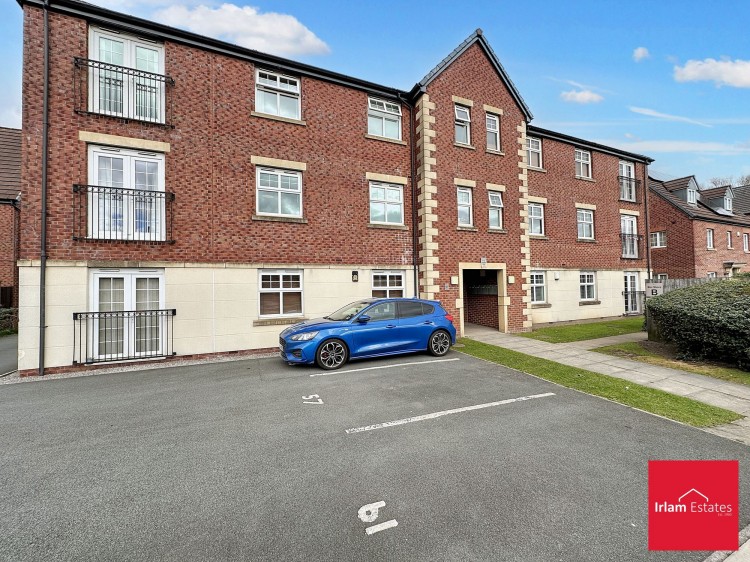 Images for Fairhills Road, Irlam, M44 EAID:3405264228 BID:2714ea13-4875-41c2-9250-130c9b5cb2ff