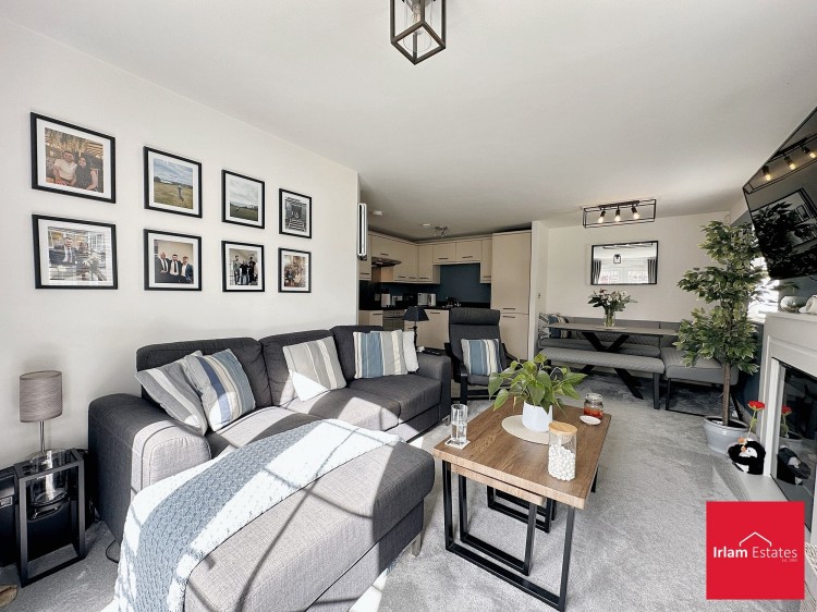 Images for Fairhills Road, Irlam, M44 EAID:3405264228 BID:2714ea13-4875-41c2-9250-130c9b5cb2ff