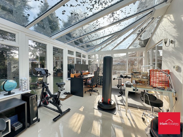 Images for St. Johns Road, Wilmslow, SK9 EAID:3405264228 BID:2714ea13-4875-41c2-9250-130c9b5cb2ff