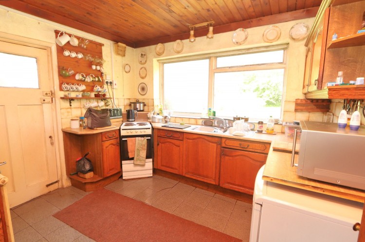 Images for Leigh Road, Worsley, M28 EAID:3405264228 BID:2714ea13-4875-41c2-9250-130c9b5cb2ff