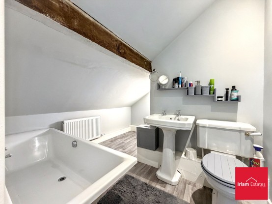 Images for Sunningdale Drive, Irlam, M44 EAID:3405264228 BID:2714ea13-4875-41c2-9250-130c9b5cb2ff